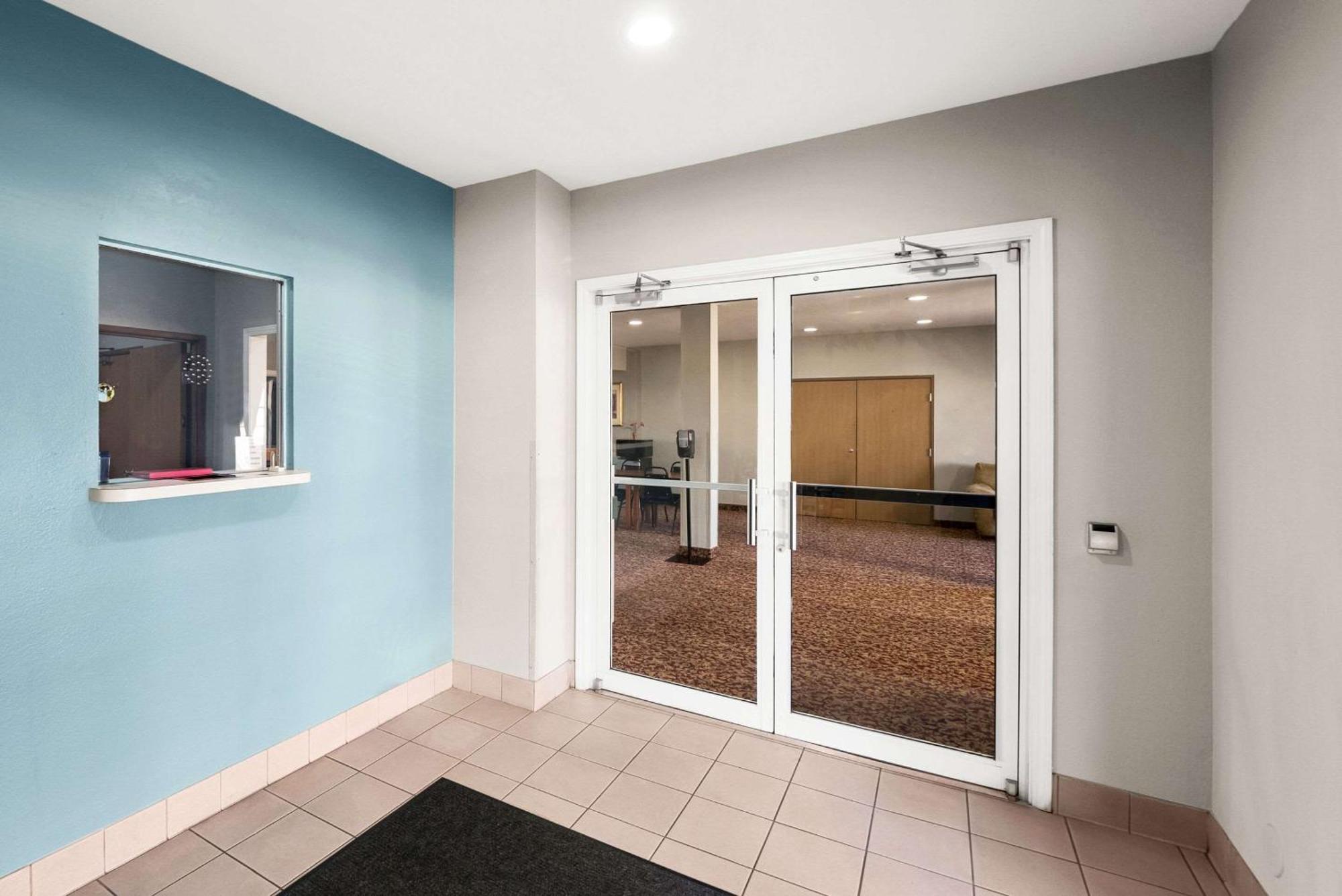 Econo Lodge Inn & Suites Mesquite - Dallas East Exterior foto